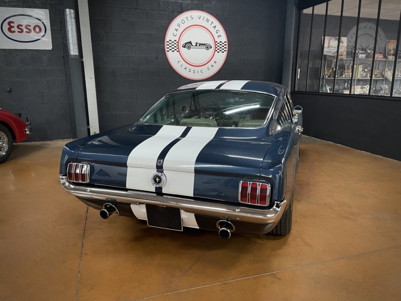 Ford Mustang Fastback – Arrière