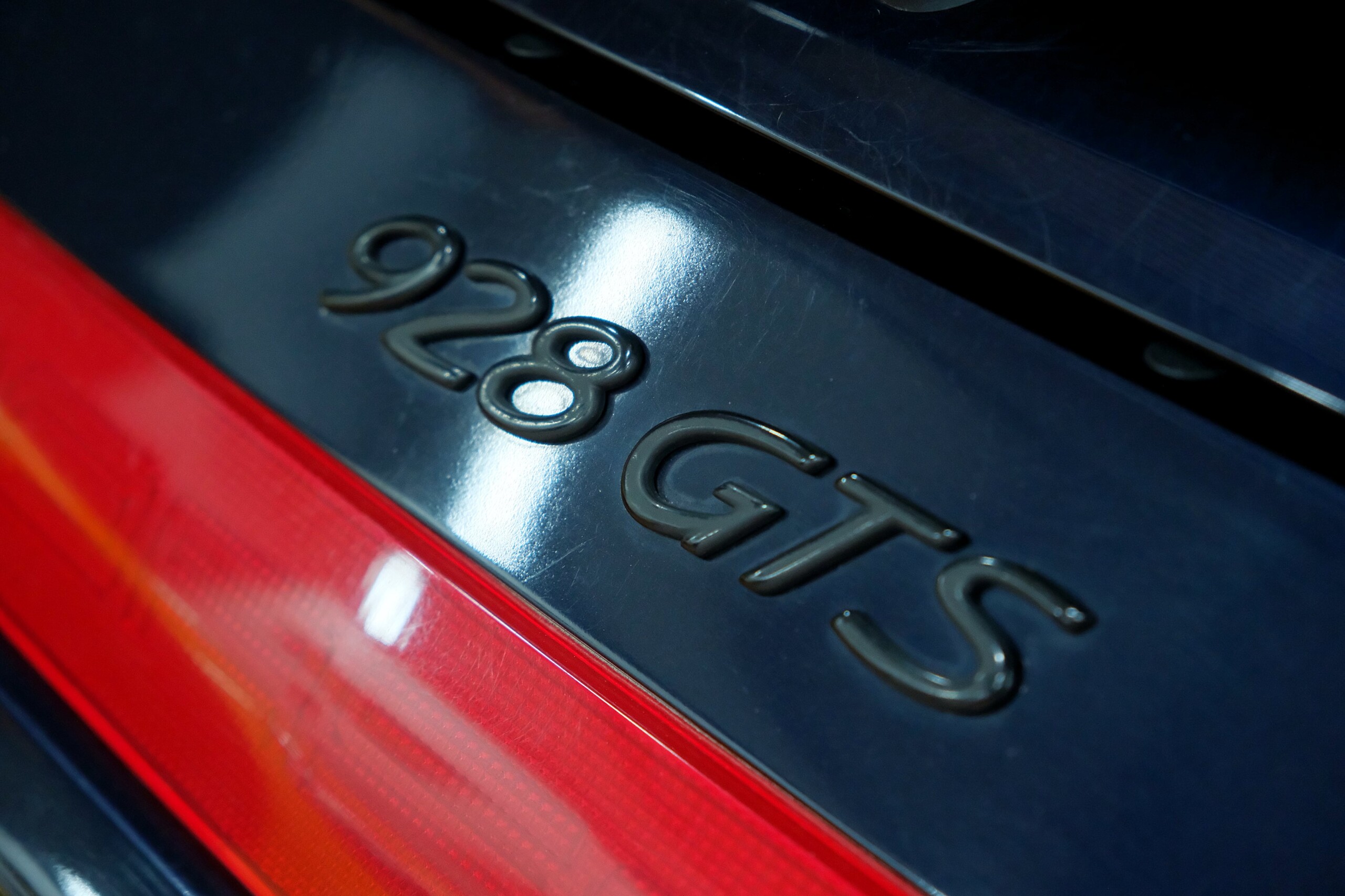 PORSCHE 928 GTS – CAPOTS VINTAGE 21