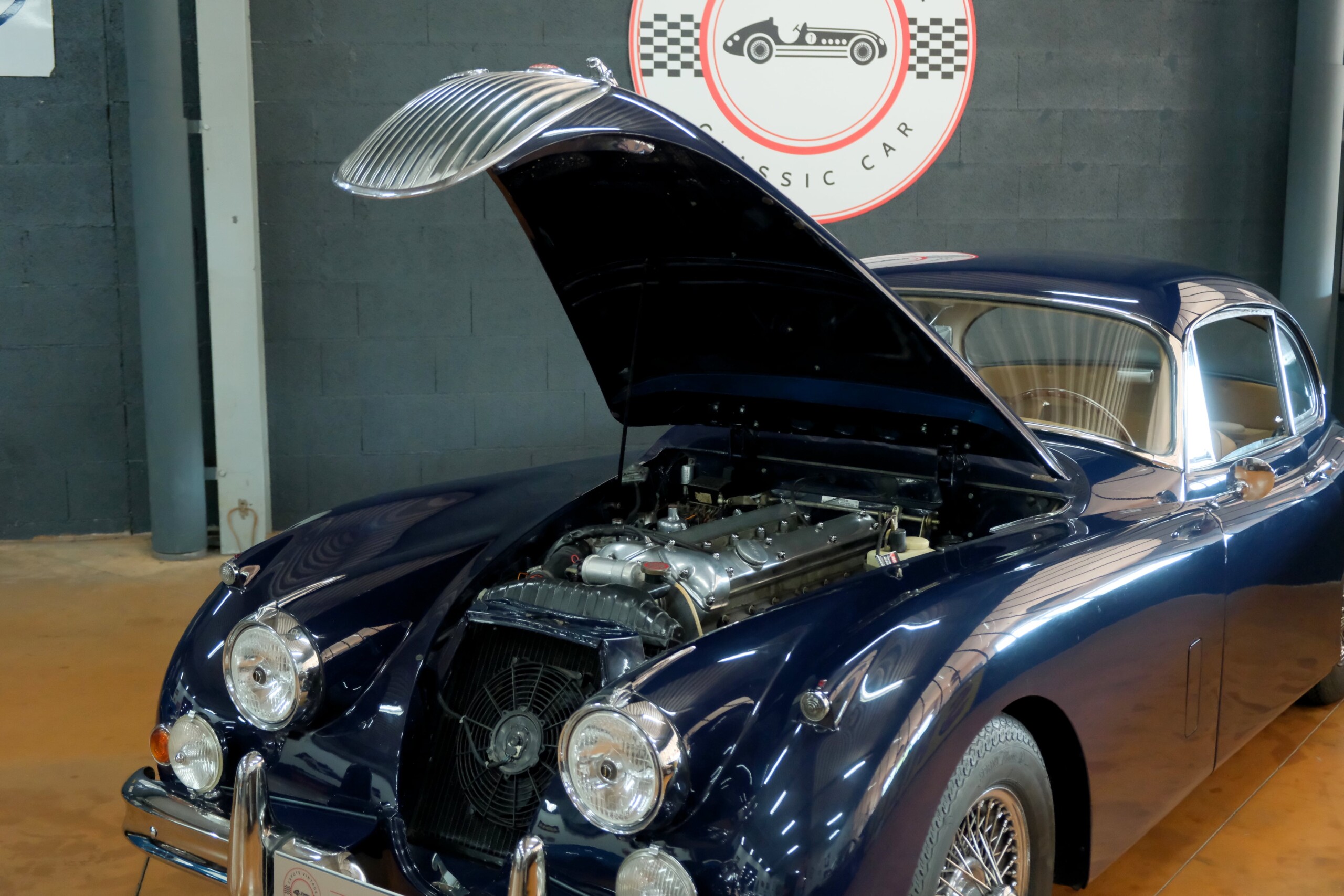 JAGUAR XK150 COUPE SE AUTOMATIC – CAPOTS VINTAGE 37