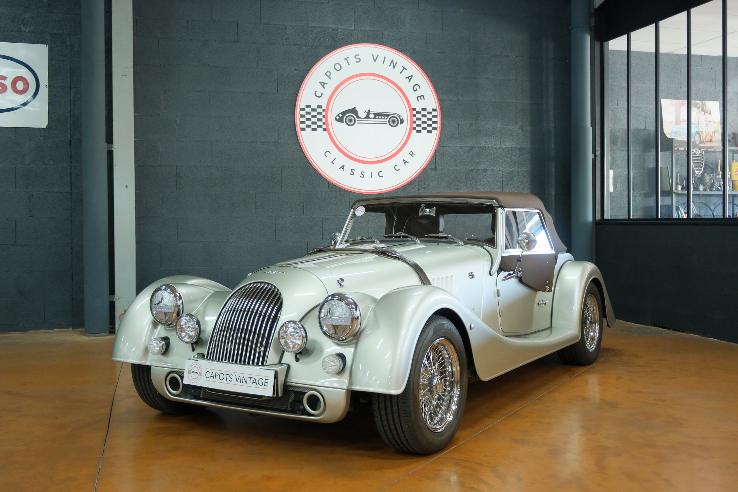 MORGAN PLUS FOUR 2 – CAPOTS VINTAGE 43