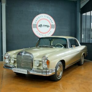 Mercedes-Benz W111 280SE