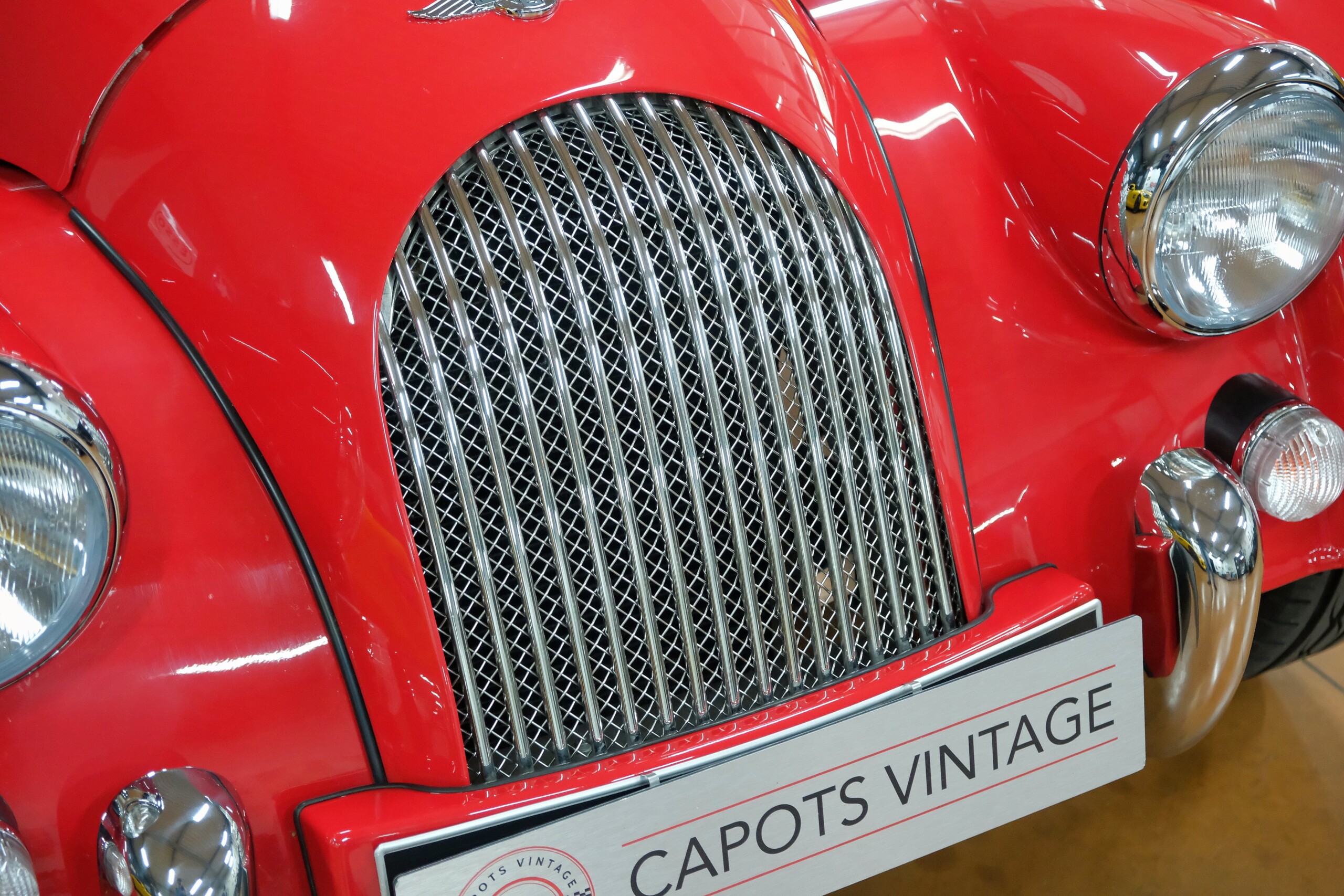 MORGAN PLUS 4 SPORT RED | CAPOTS VINTAGE 13