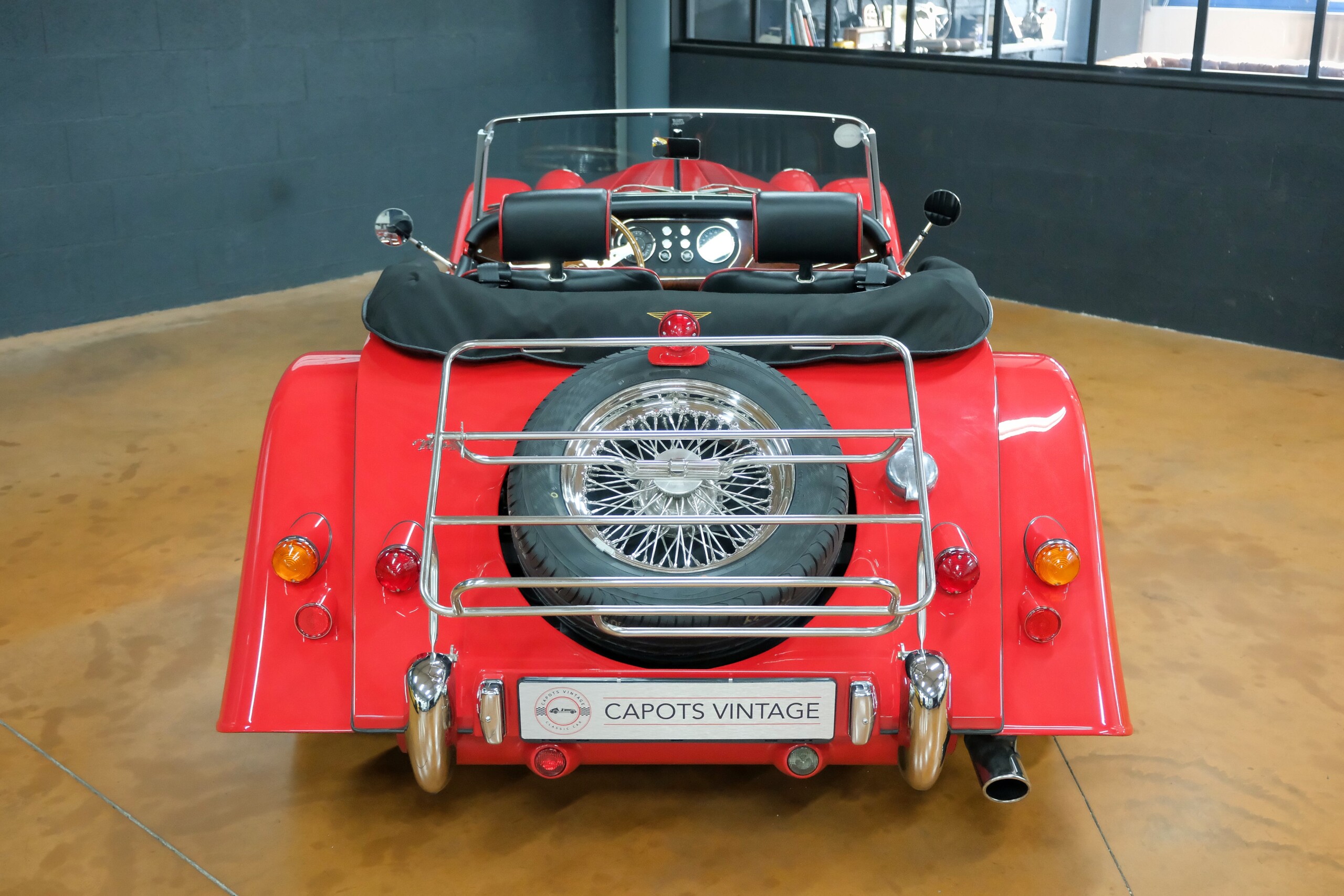 MORGAN PLUS 4 SPORT RED | CAPOTS VINTAGE 25