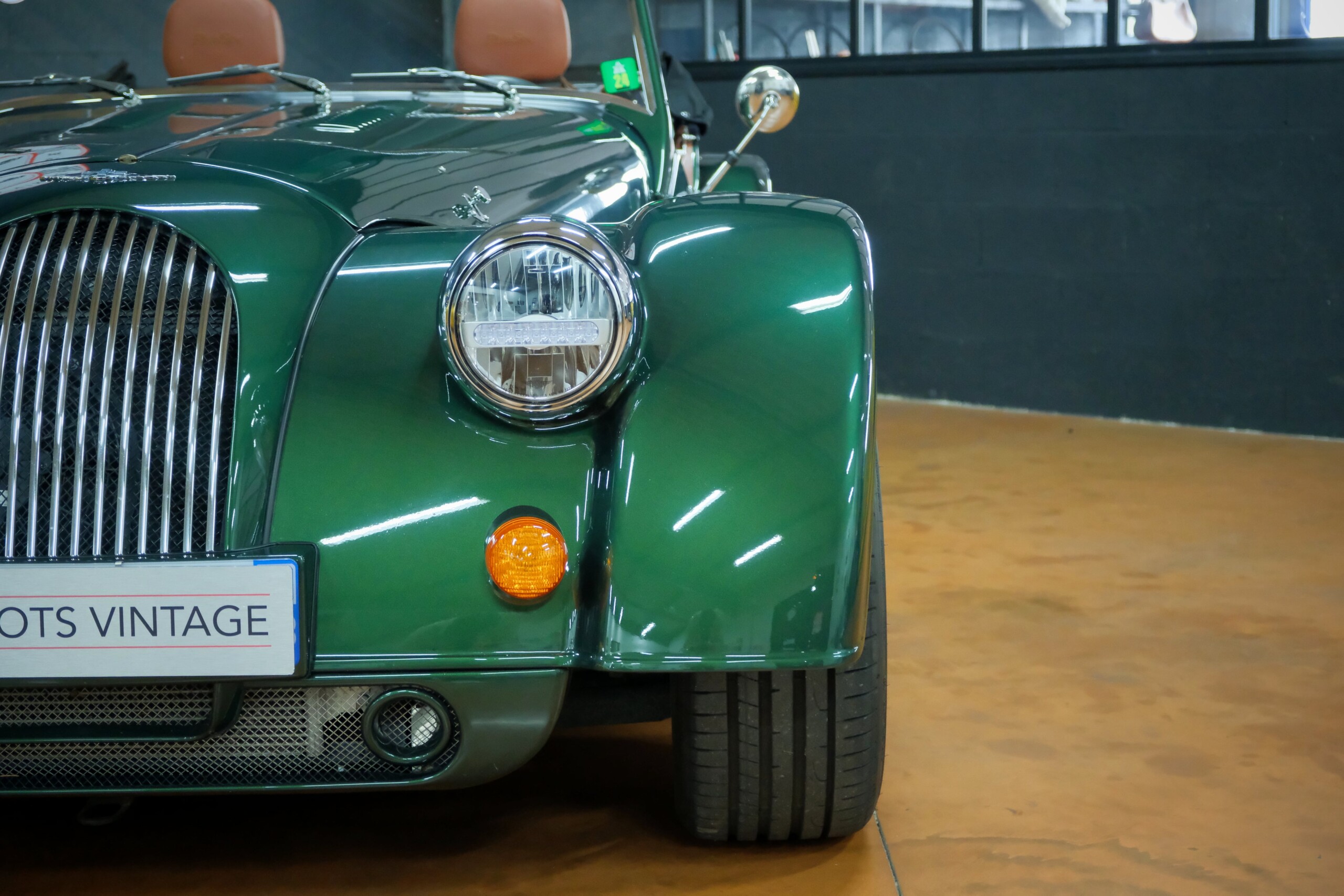 MORGAN PLUS SIX EMERALD | CAPOTS VINTAGE 16