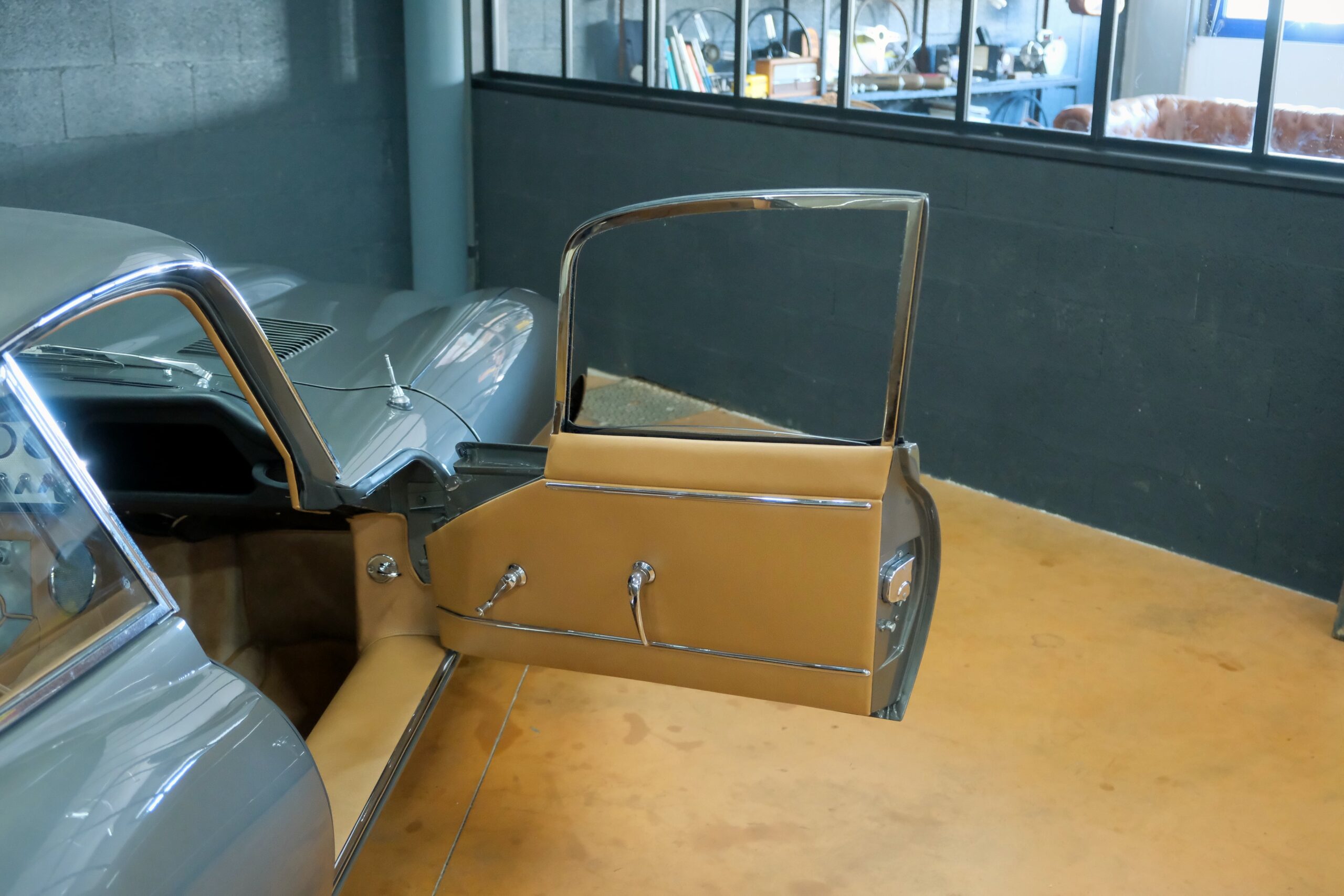 JAGUAR TYPE E SÉRIE 1 3.8L COUPÉ | CAPOTS VINTAGE 13