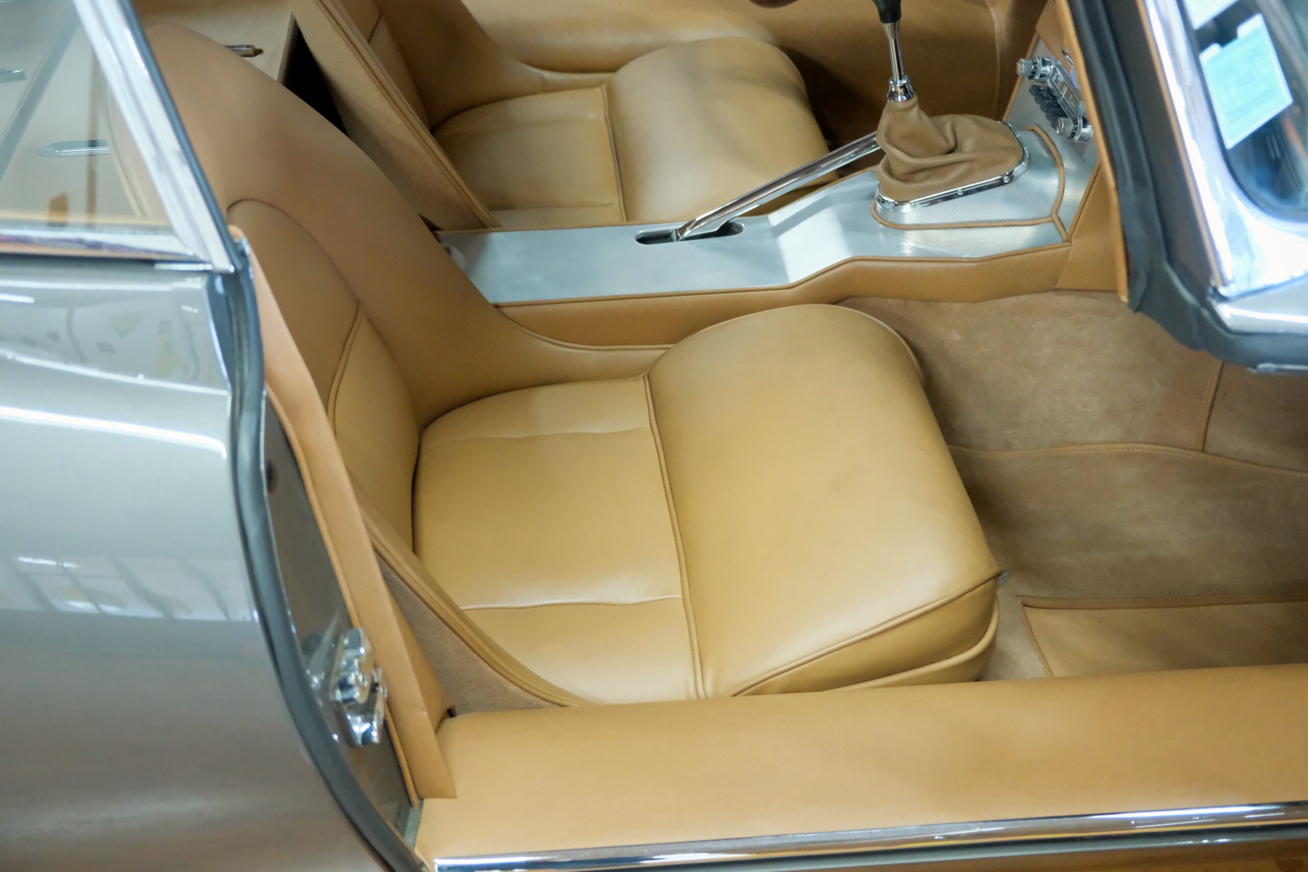 JAGUAR TYPE E SÉRIE 1 3.8L COUPÉ | CAPOTS VINTAGE 18