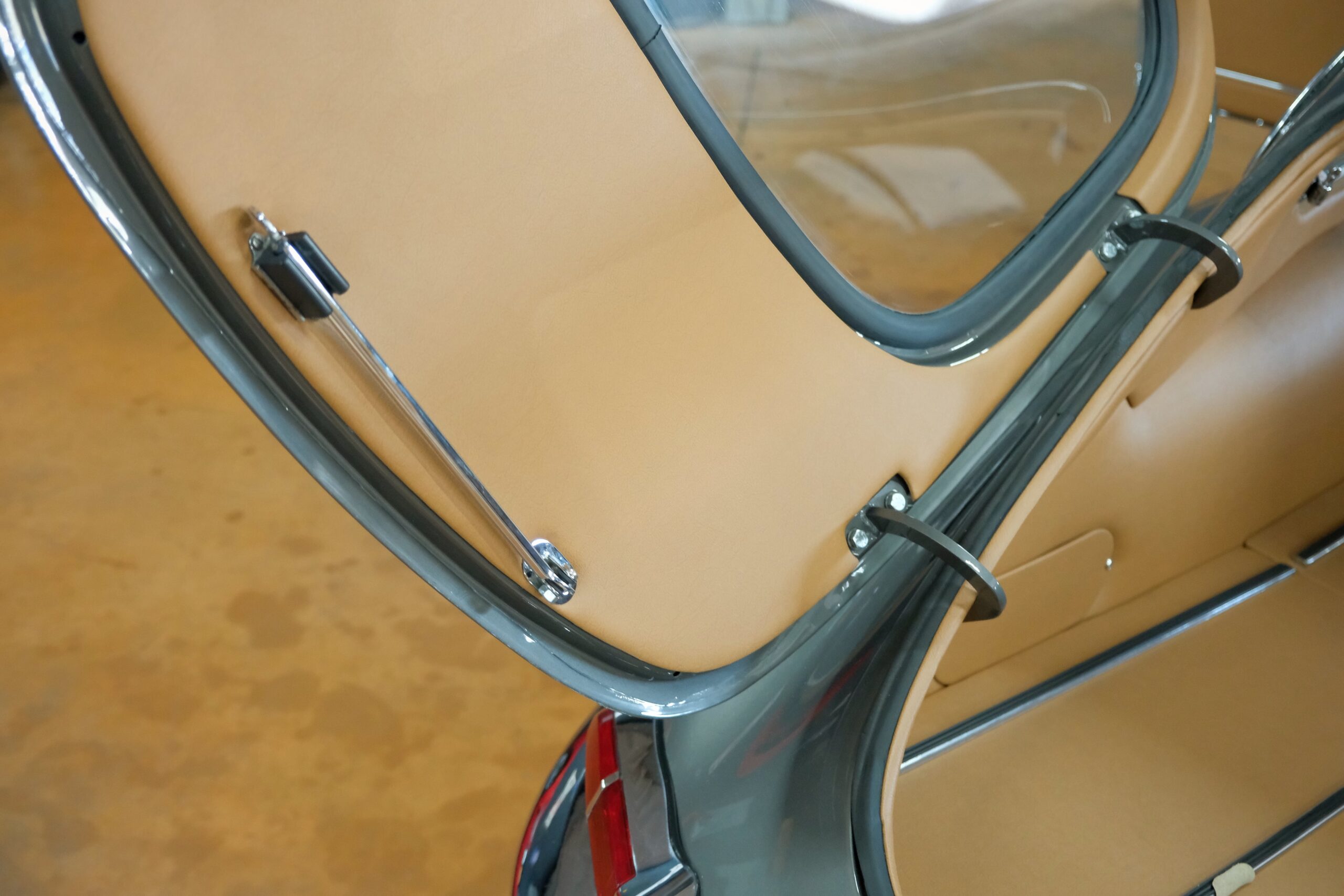 JAGUAR TYPE E SÉRIE 1 3.8L COUPÉ | CAPOTS VINTAGE 21