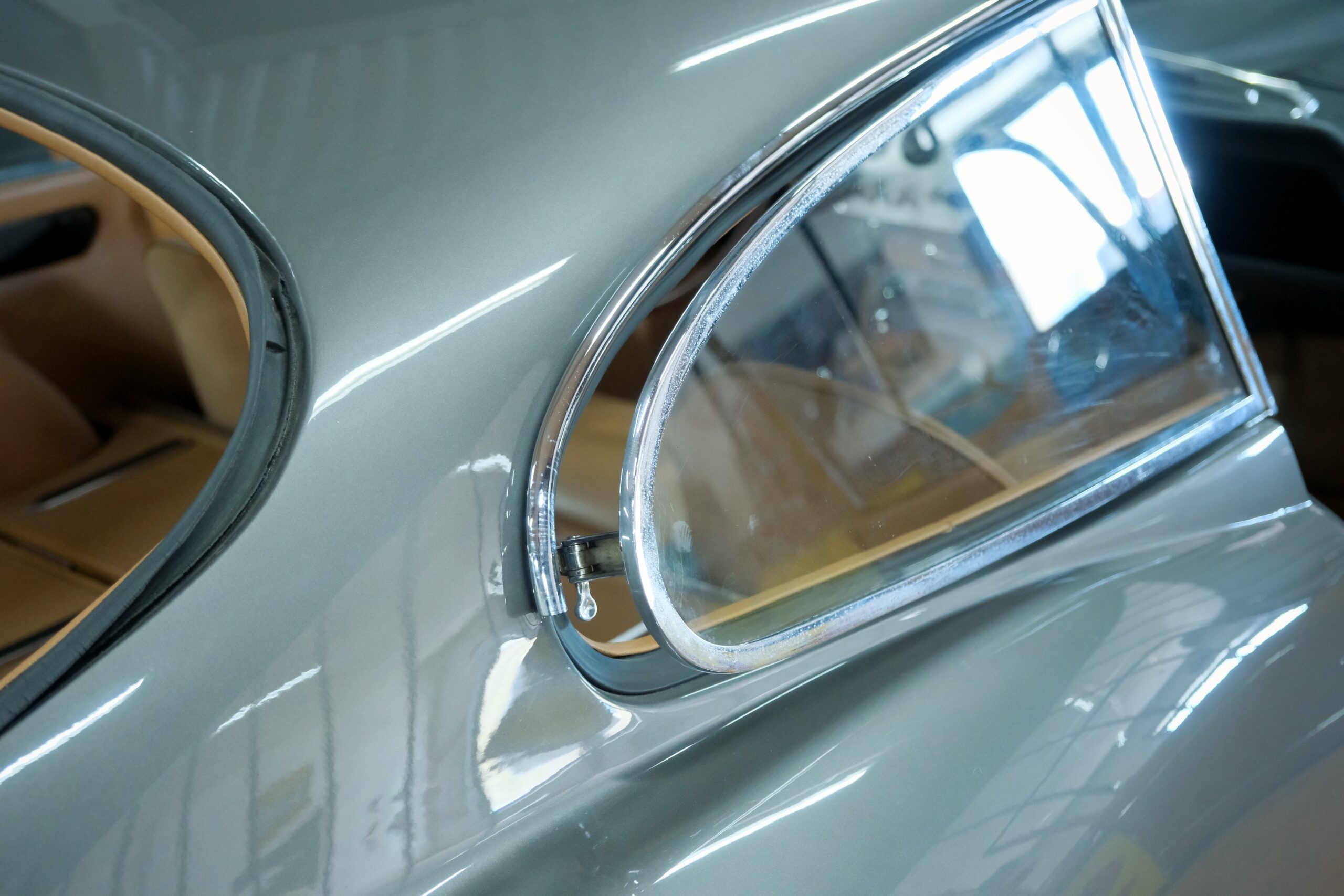 JAGUAR TYPE E SÉRIE 1 3.8L COUPÉ | CAPOTS VINTAGE 22