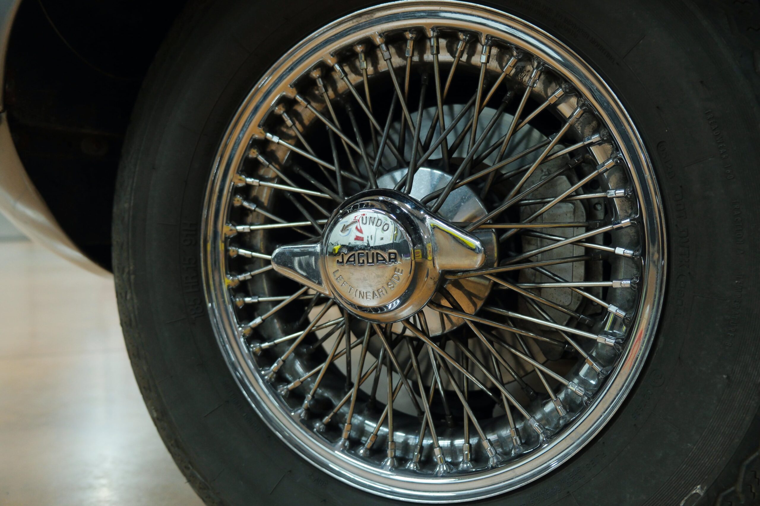 JAGUAR TYPE S1.5 GRISE 1968 | CAPOTS VINTAGE 16