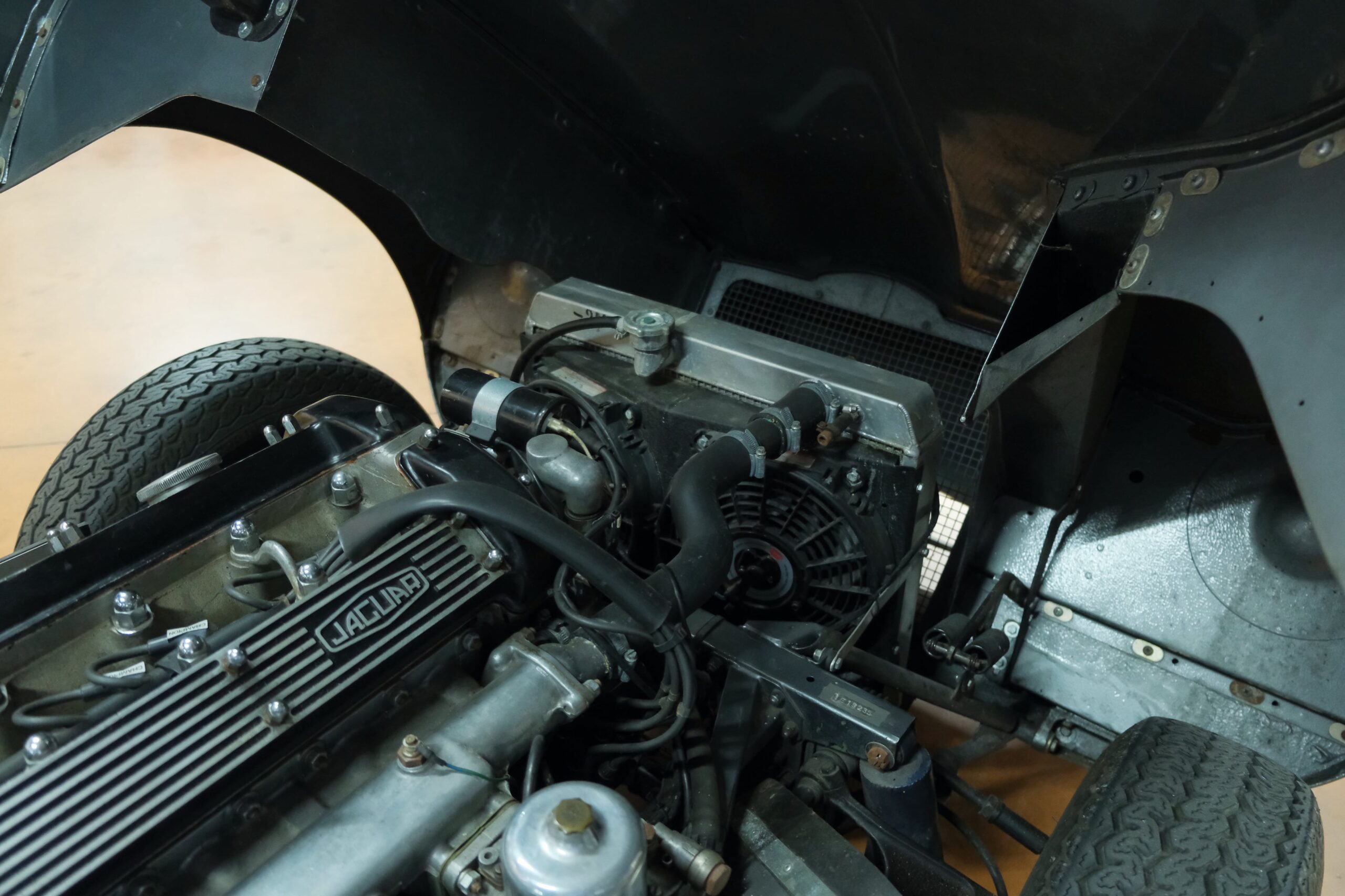 JAGUAR TYPE S1.5 GRISE 1968 | CAPOTS VINTAGE 23