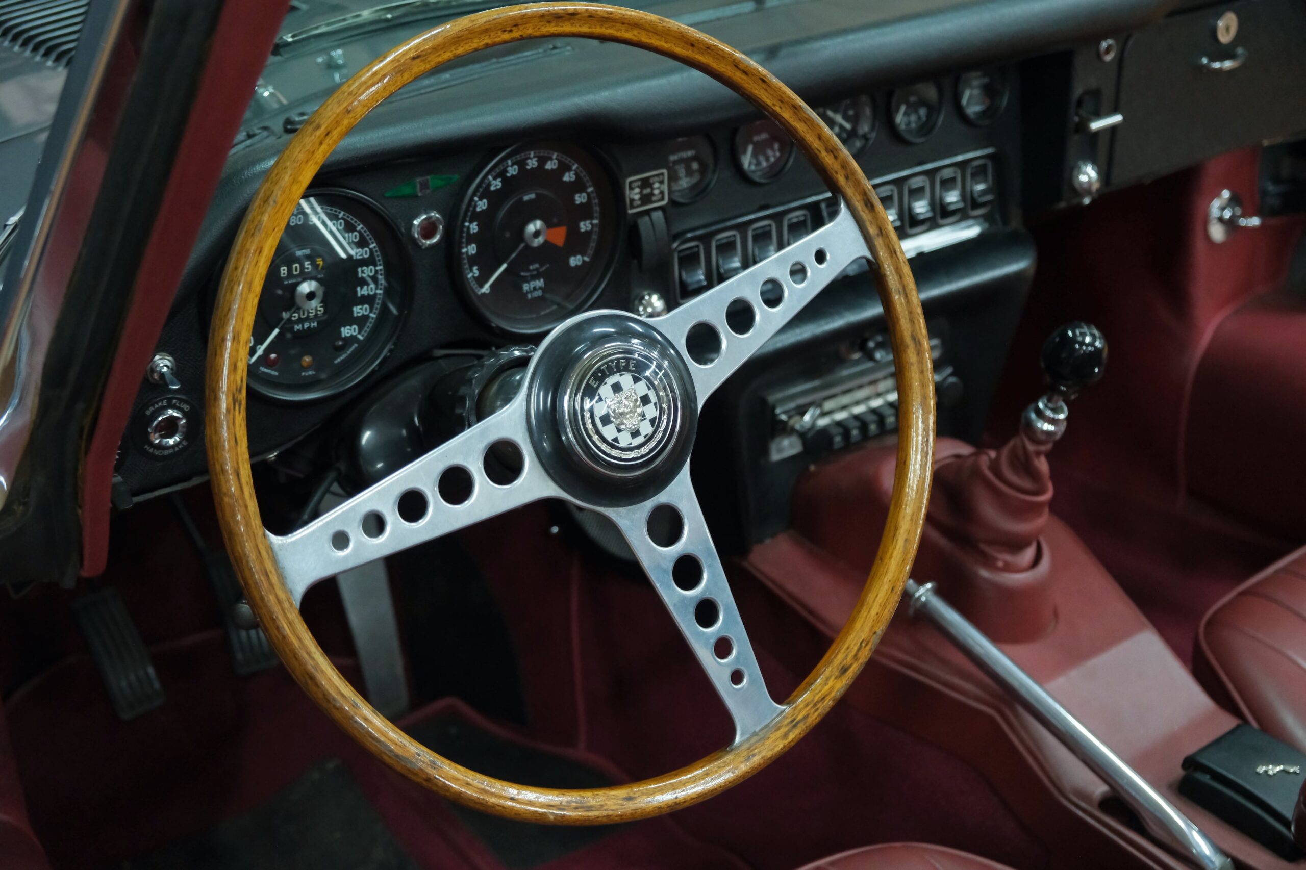 JAGUAR TYPE S1.5 GRISE 1968 | CAPOTS VINTAGE 30