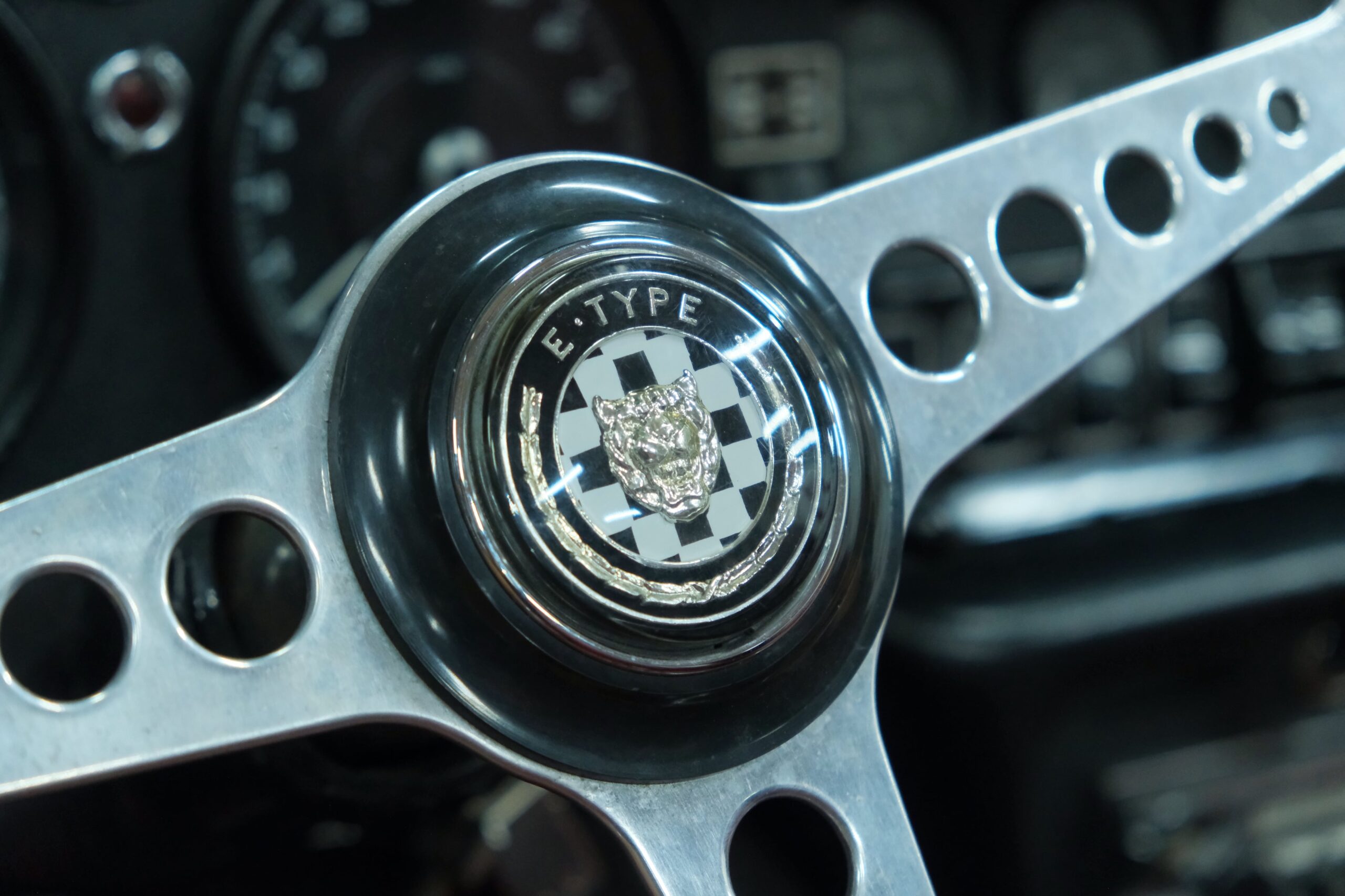 JAGUAR TYPE S1.5 GRISE 1968 | CAPOTS VINTAGE 31