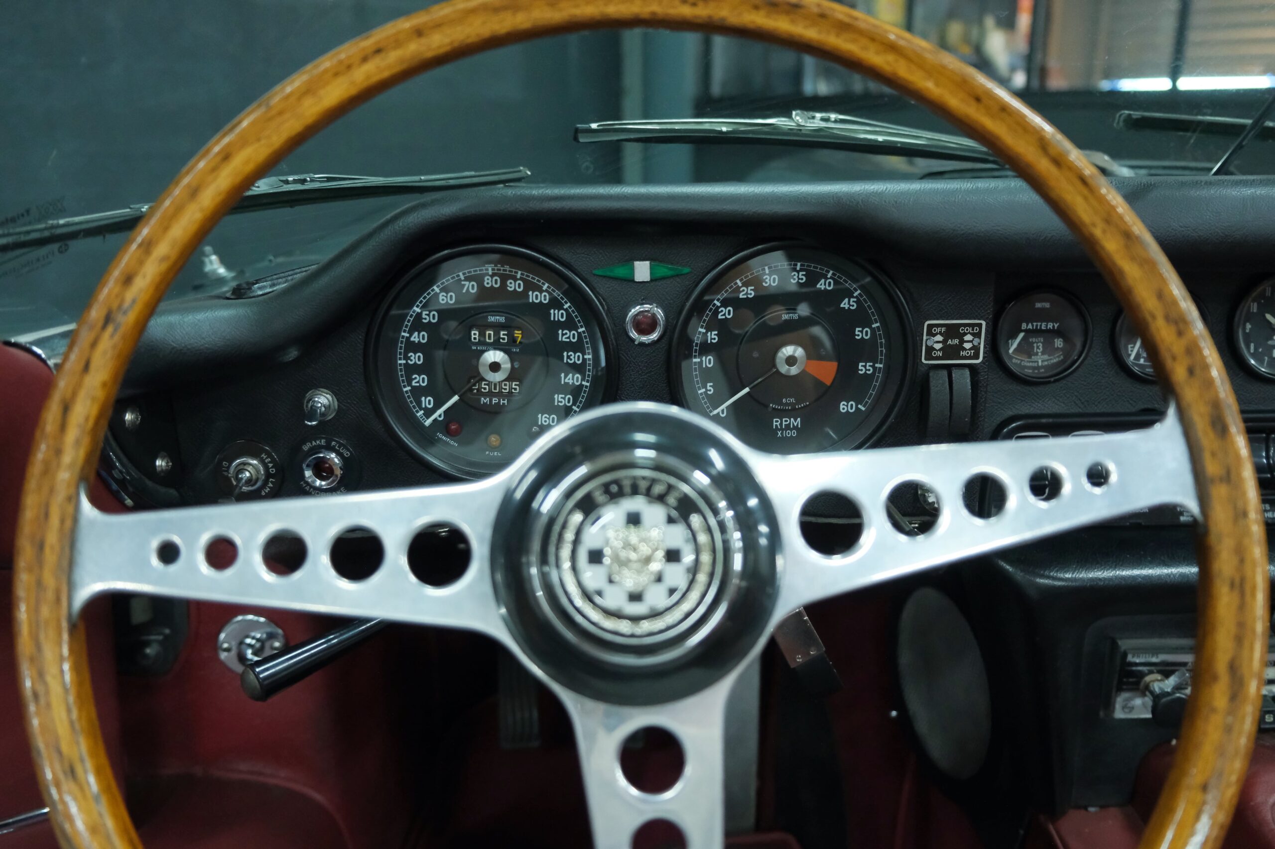 JAGUAR TYPE S1.5 GRISE 1968 | CAPOTS VINTAGE 33