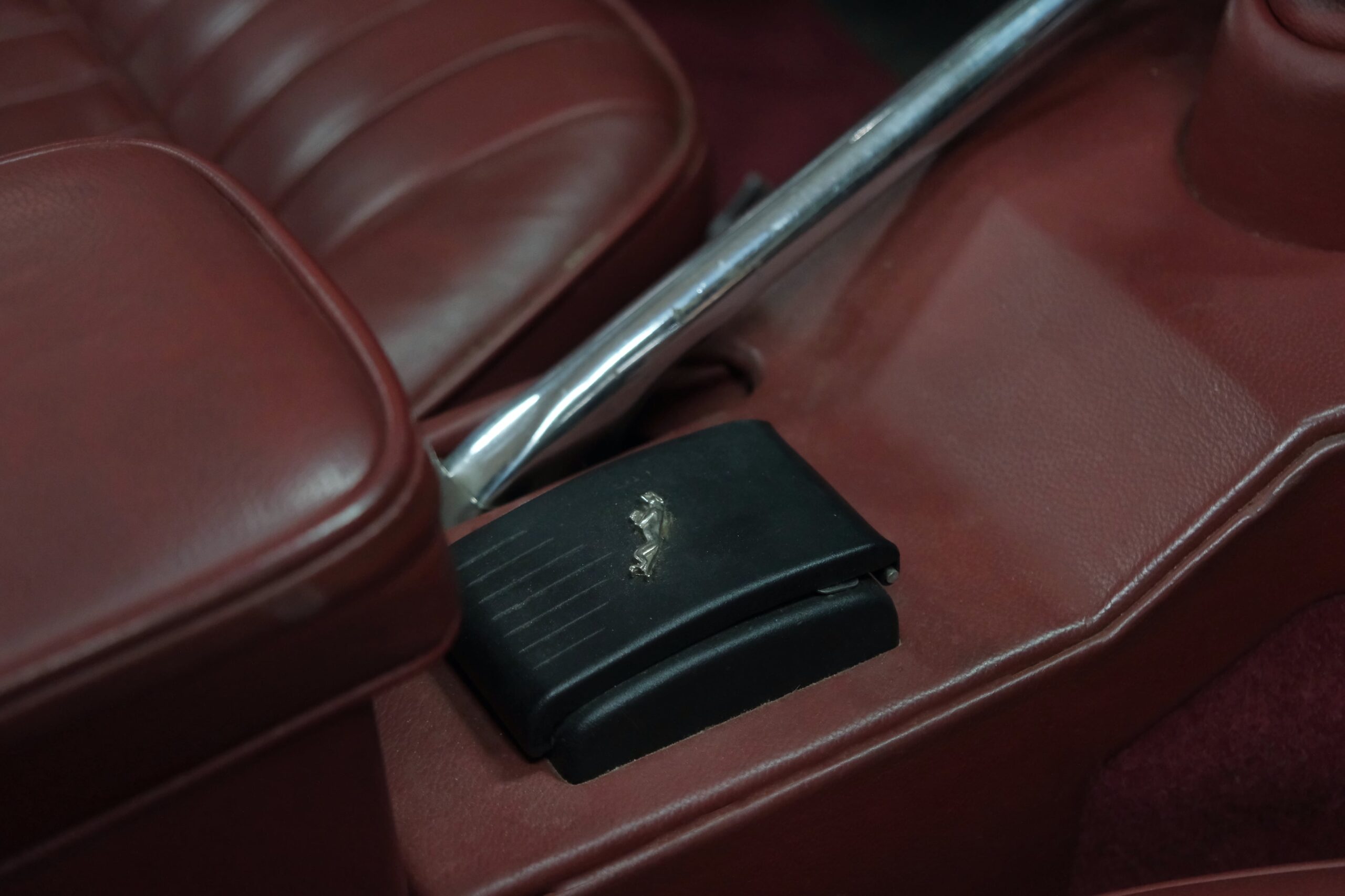 JAGUAR TYPE S1.5 GRISE 1968 | CAPOTS VINTAGE 36