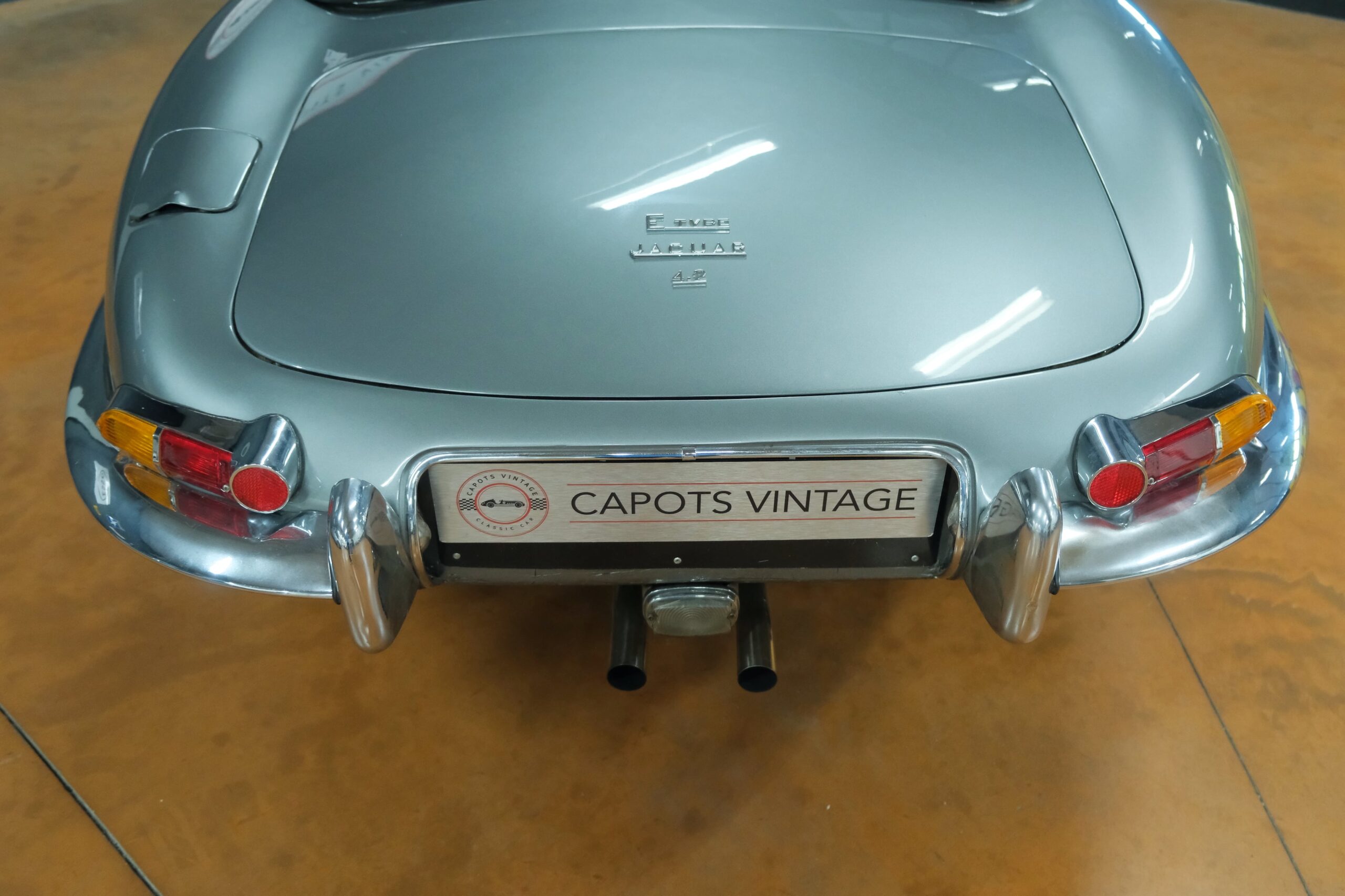 JAGUAR TYPE S1.5 GRISE 1968 | CAPOTS VINTAGE 45