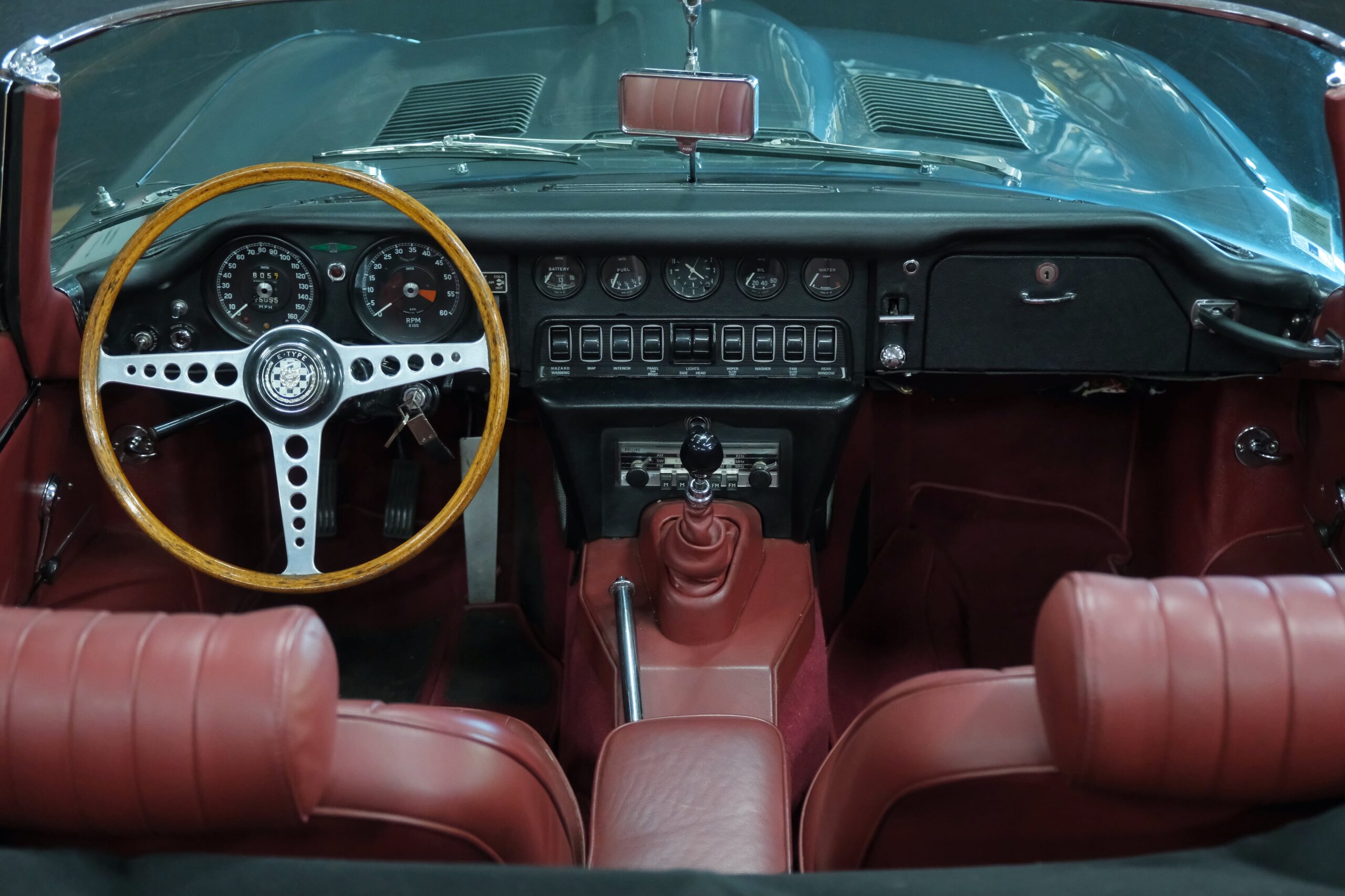 JAGUAR TYPE S1.5 GRISE 1968 | CAPOTS VINTAGE 48